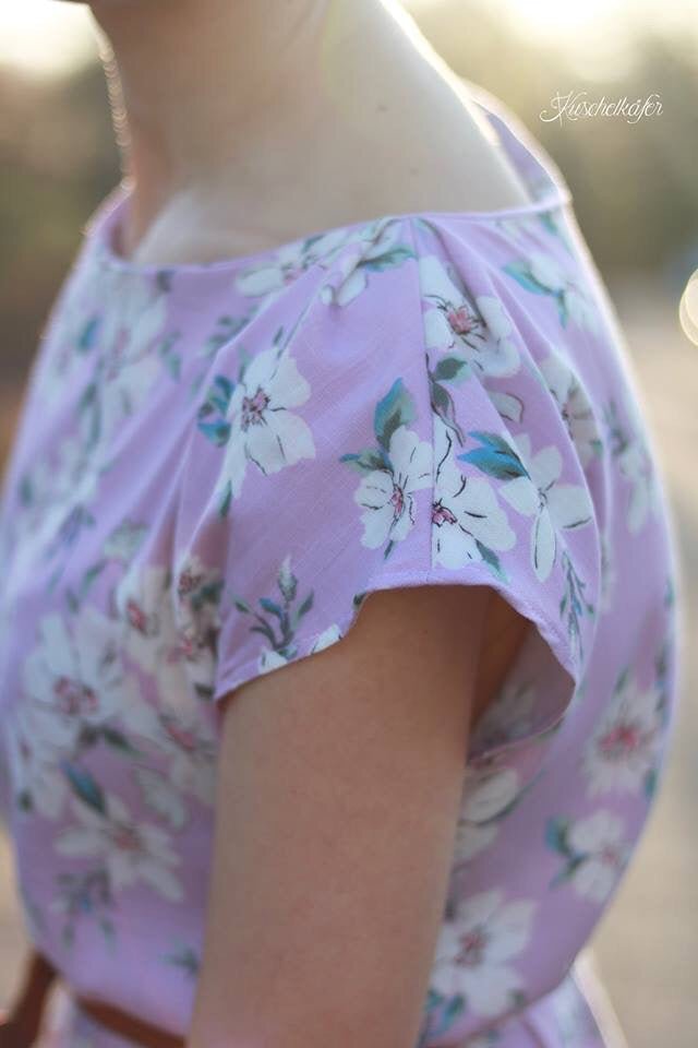 Clara- Shirt oder Kleid mit raffinierter Schulterpartie - FinasIdeen