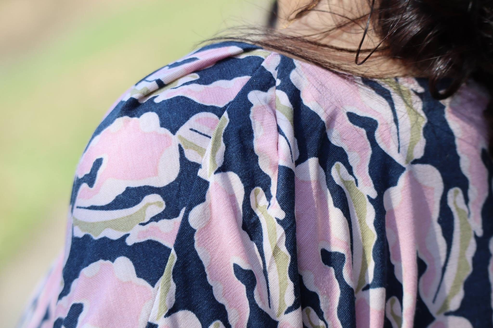 Clara- Shirt oder Kleid mit raffinierter Schulterpartie - FinasIdeen