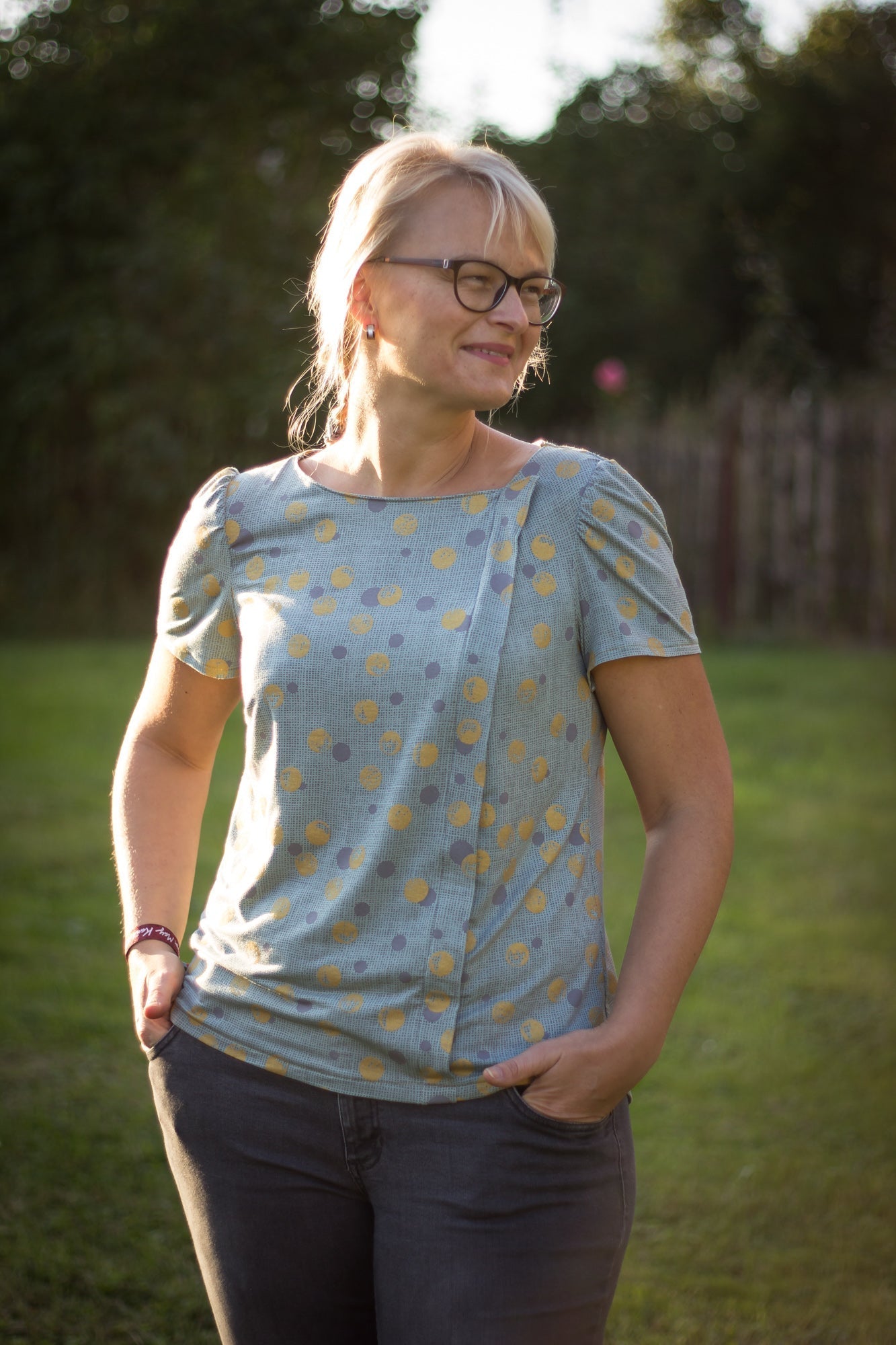 Greta - Bluse mit versetzter Knopfleiste (Papierschittmuster) - FinasIdeen