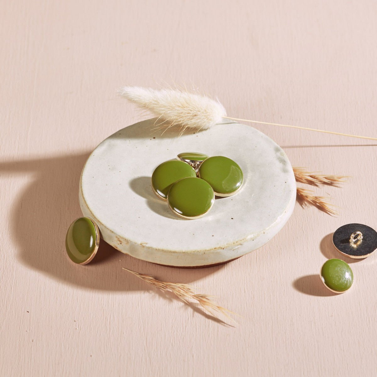 Dotty Button matcha leaf - FinasIdeen