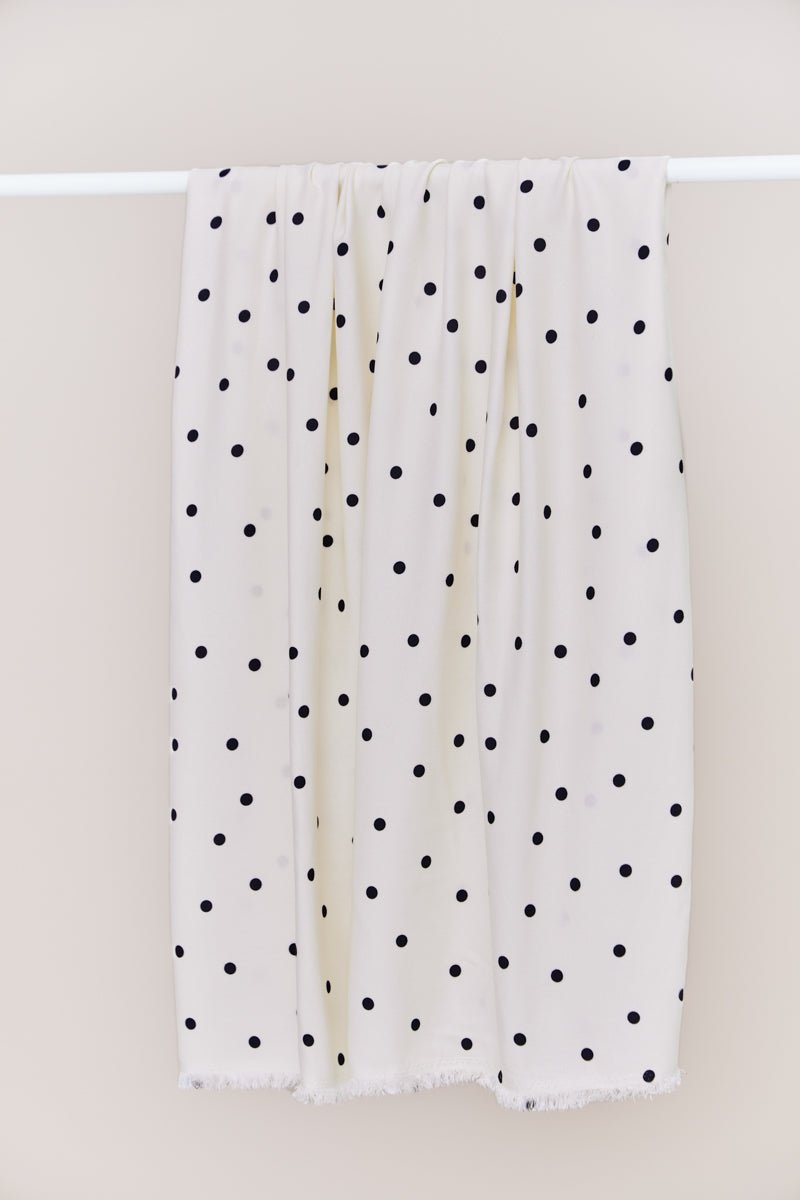 Jolly Dot Leia Crepe creamy white - FinasIdeen